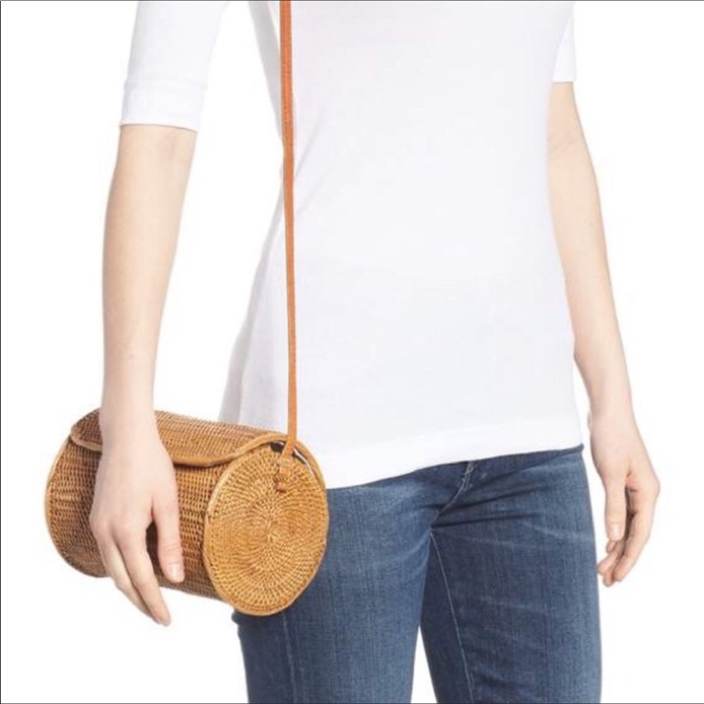 {STREET LEVEL}Barrel Rattan/Cylinder Straw Bag